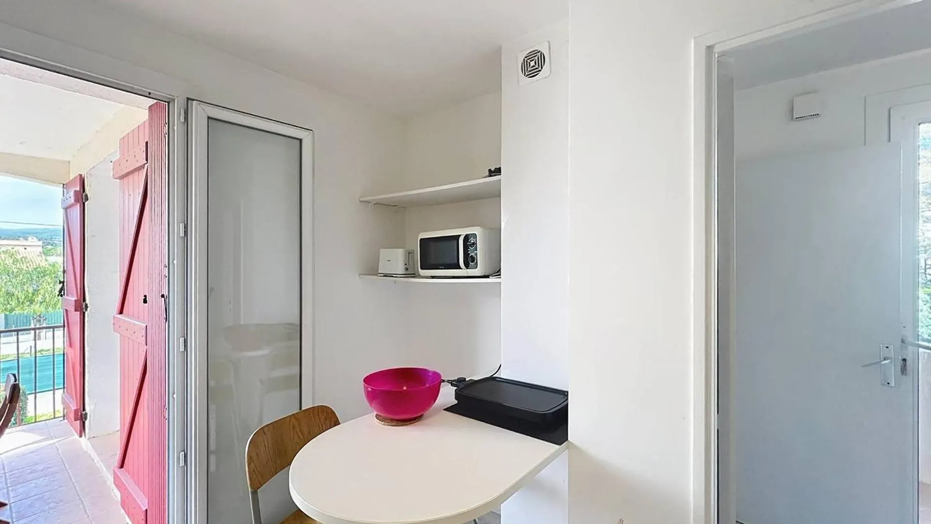 Appartement Lumineux A 100M De La Plage Des Lecques, Parking Inclus - Fr-1-770-42 Saint-Cyr-sur-Mer 0*,