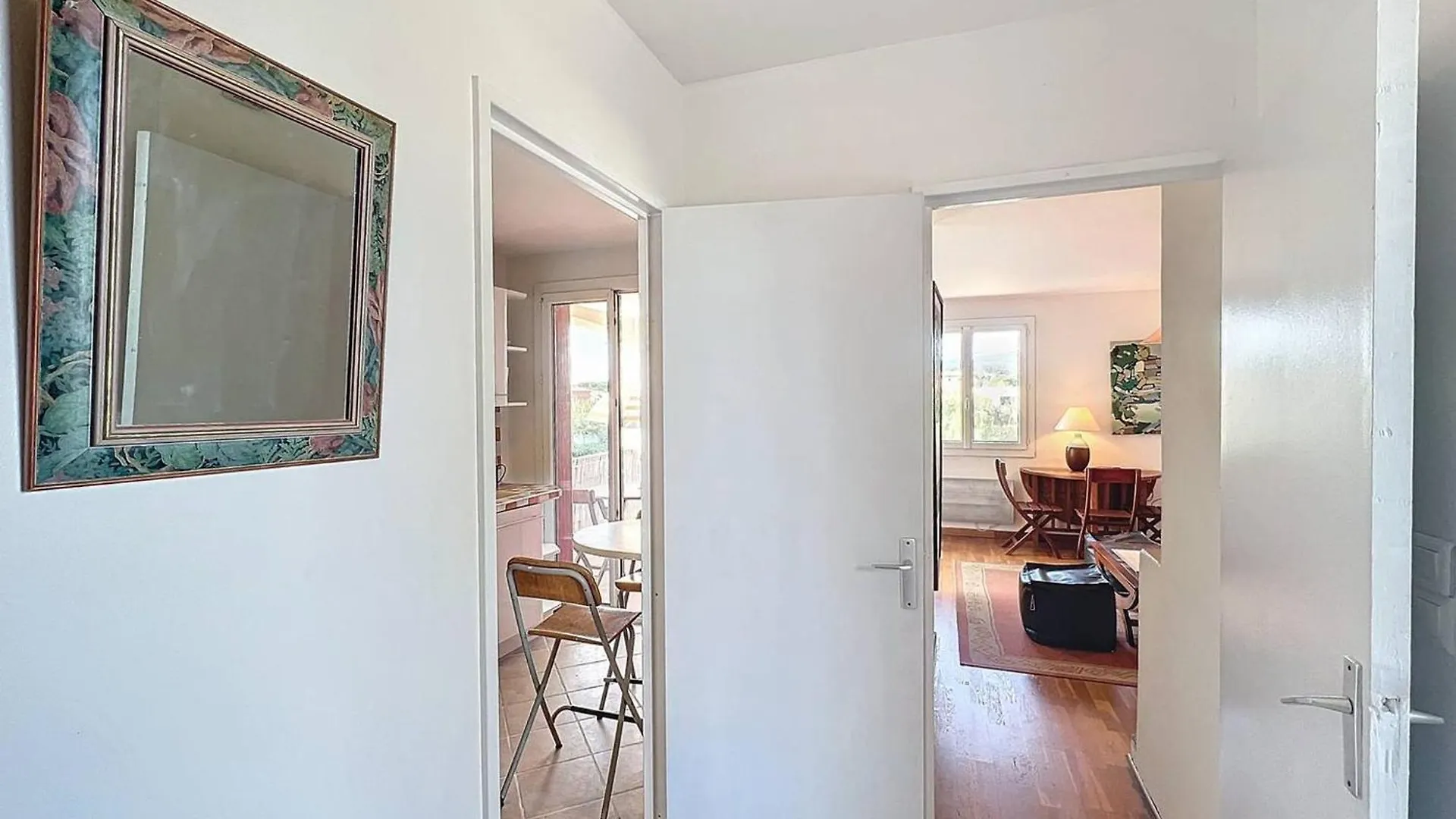 Appartement Lumineux A 100M De La Plage Des Lecques, Parking Inclus - Fr-1-770-42 Saint-Cyr-sur-Mer 0*,