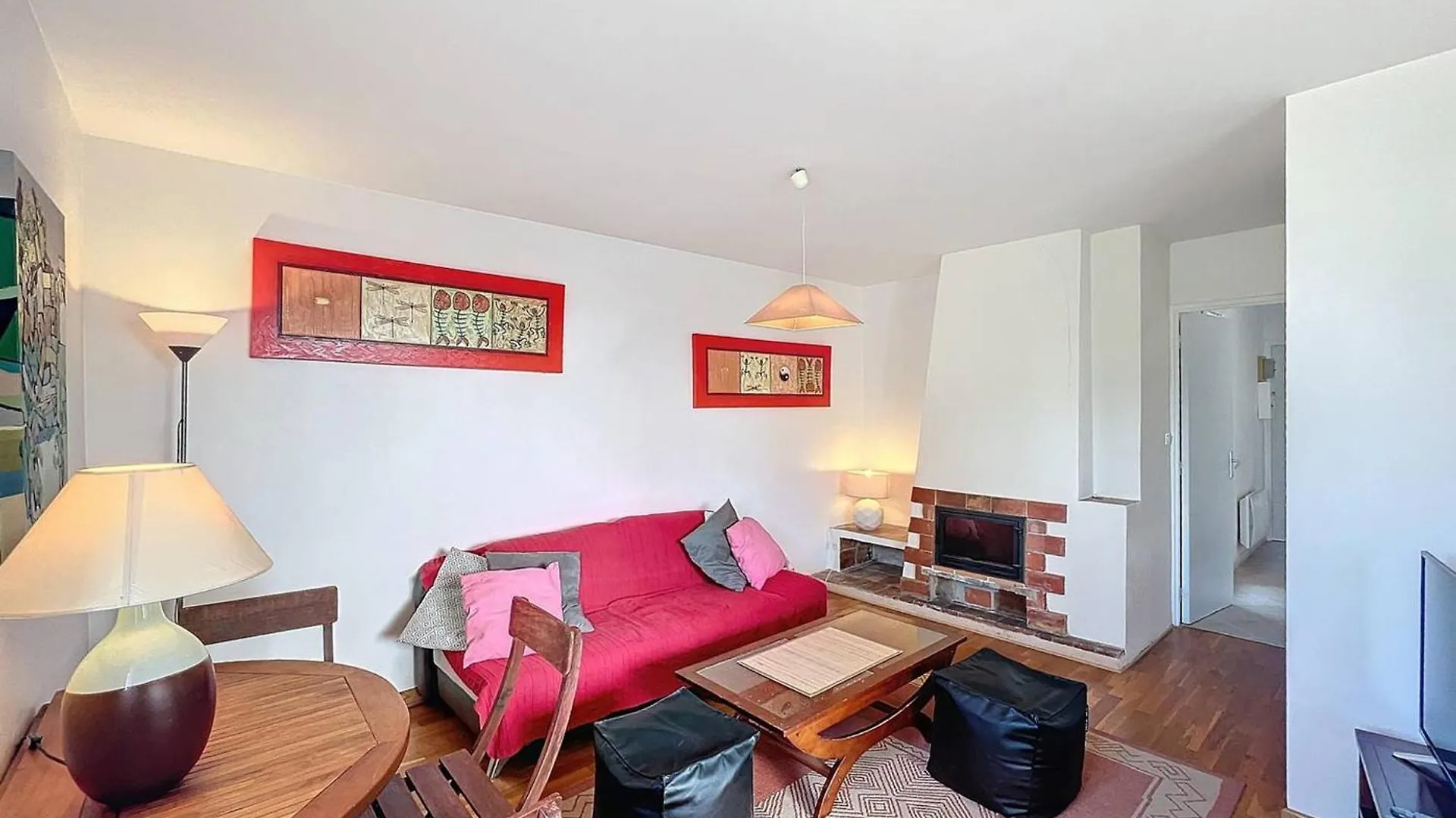 Appartement Lumineux A 100M De La Plage Des Lecques, Parking Inclus - Fr-1-770-42 Saint-Cyr-sur-Mer 0*,  France