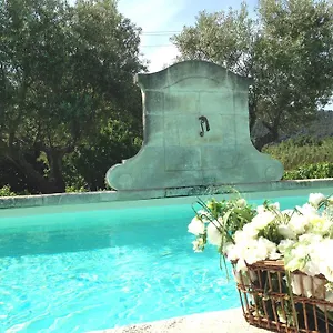 Bastide De Fontvieille Bed & Breakfast
